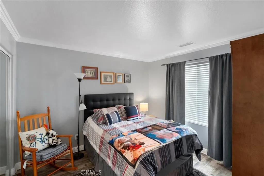 West facing bedroom