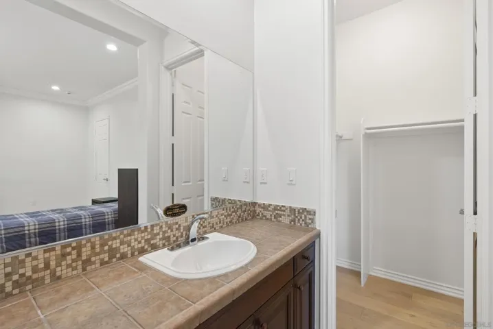 41455 Via Del Monte, Temecula, California 92592