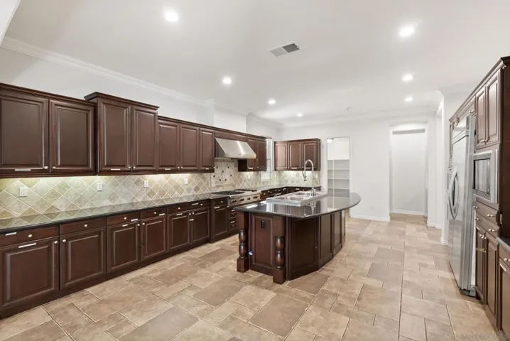41455 Via Del Monte, Temecula, California 92592