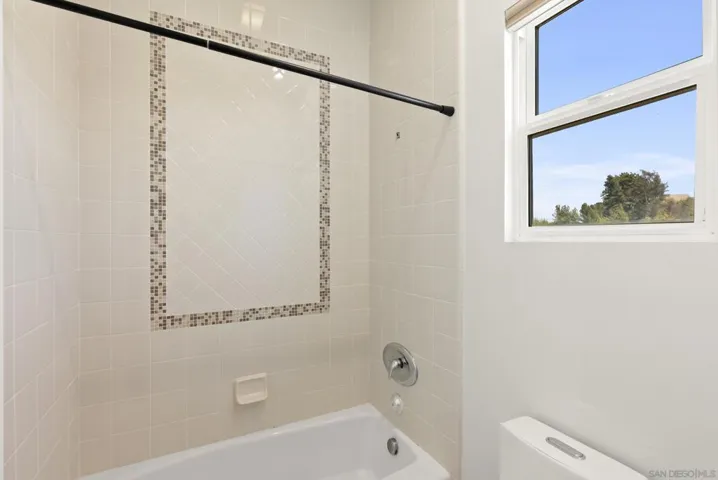 41455 Via Del Monte, Temecula, California 92592