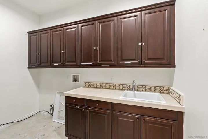41455 Via Del Monte, Temecula, California 92592