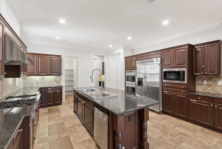 41455 Via Del Monte, Temecula, California 92592