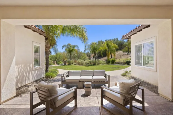 41455 Via Del Monte, Temecula, California 92592