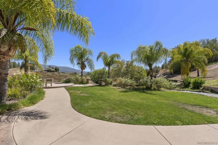 41455 Via Del Monte, Temecula, California 92592