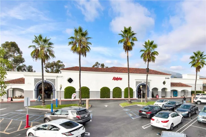 16 Calle Maria, Rancho Santa Margarita, California 92688