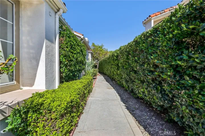16 Calle Maria, Rancho Santa Margarita, California 92688