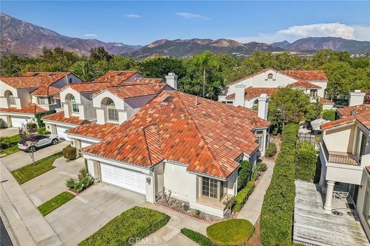 16 Calle Maria, Rancho Santa Margarita, California 92688