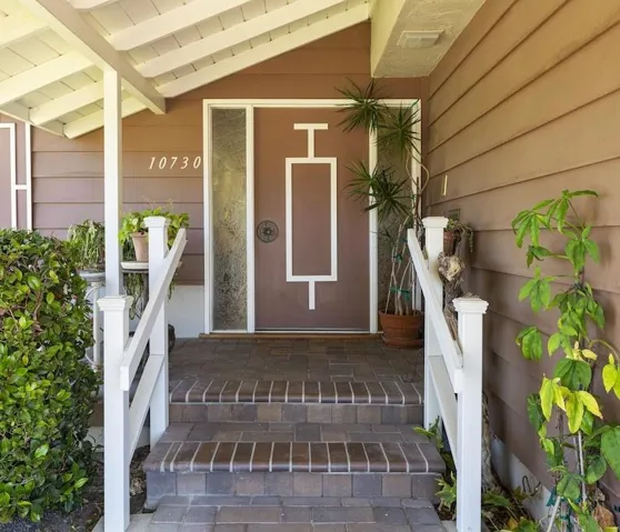 10730 La Roda Drive, Cupertino, California 95014