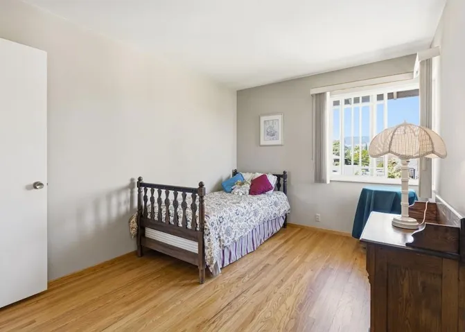 10730 La Roda Drive, Cupertino, California 95014