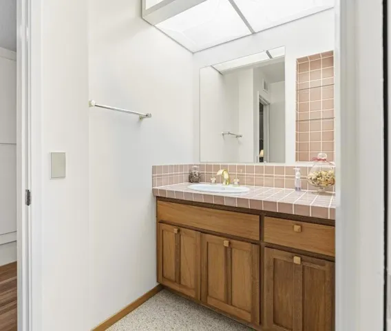 10730 La Roda Drive, Cupertino, California 95014