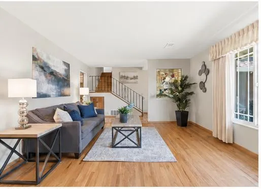 10730 La Roda Drive, Cupertino, California 95014