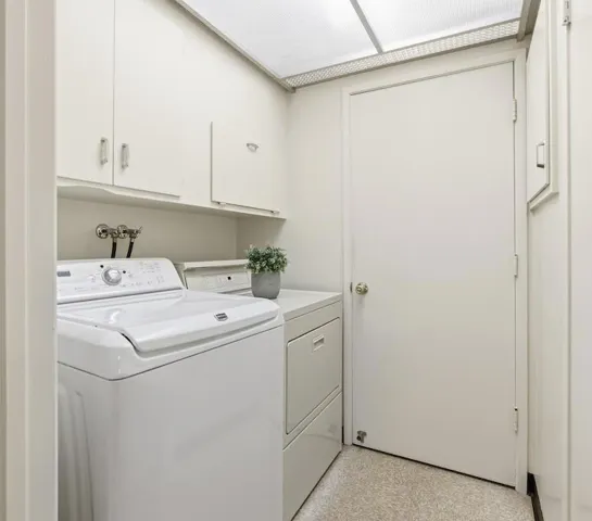 10730 La Roda Drive, Cupertino, California 95014