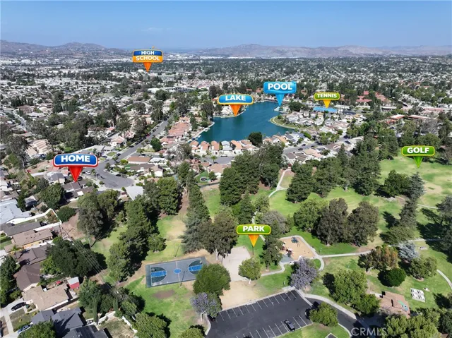 1585 Camelot, Corona, California 92882