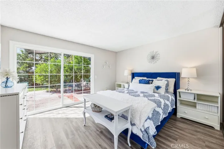 1585 Camelot, Corona, California 92882