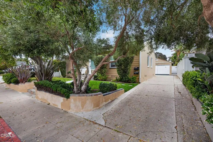1-web-or-mls-Upmarketmedia_80-82Sea-001