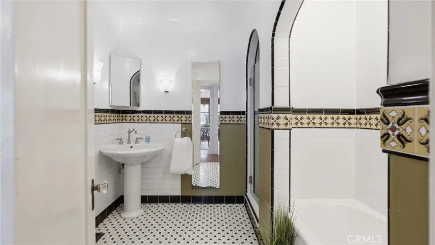 3625 Cerritos Ave, Long Beach, California 90807