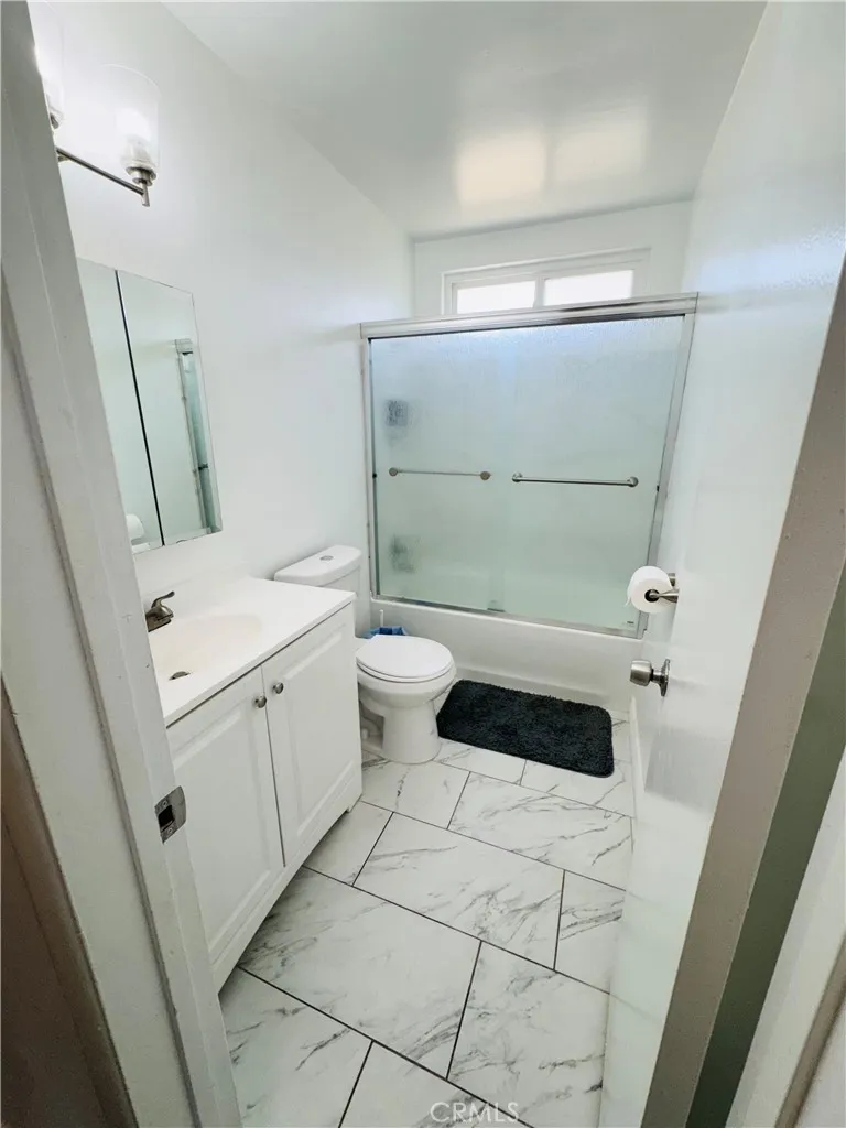 Hall Bathroom