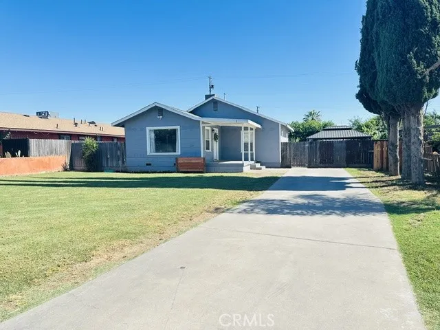 1942 E Olive, Dinuba, California 93618