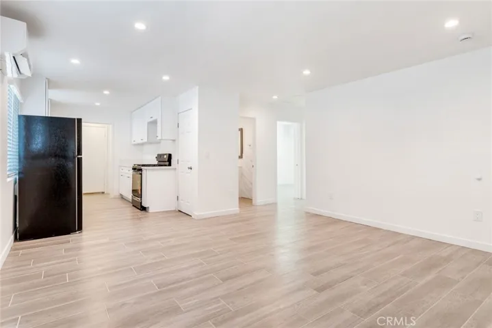 Main House Living Room / Kitchen View