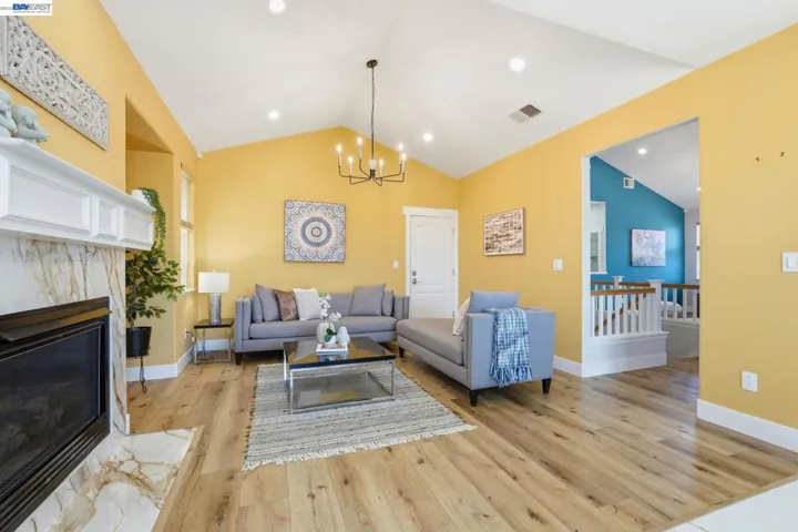 857 Bridgeway Cir, El Sobrante, California 94803