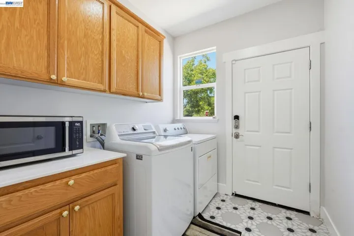 857 Bridgeway Cir, El Sobrante, California 94803