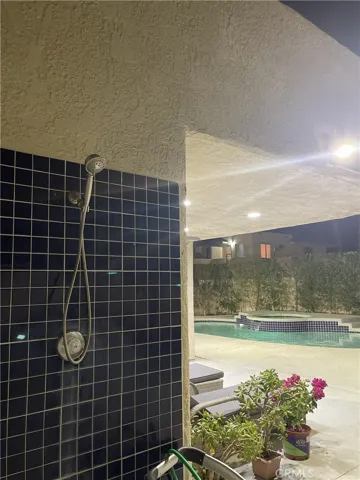 outside shower