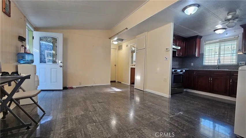 15141 Beach Boulevard 43, Midway City, California 92655