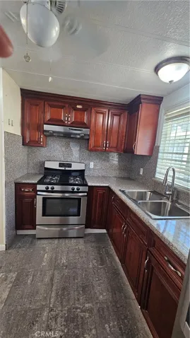 15141 Beach Boulevard 43, Midway City, California 92655