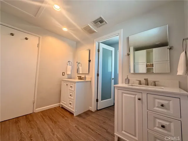 23026 Ash Glen Circle, Valencia, California 91354