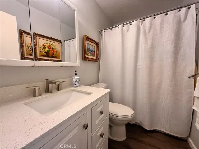 23026 Ash Glen Circle, Valencia, California 91354