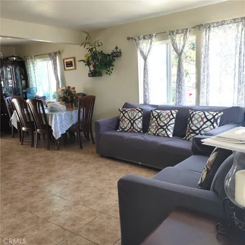 1449 S Park living room