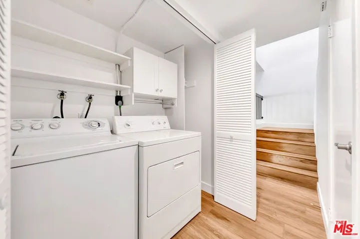 22135 Burbank Boulevard 4, Woodland Hills, California 91367