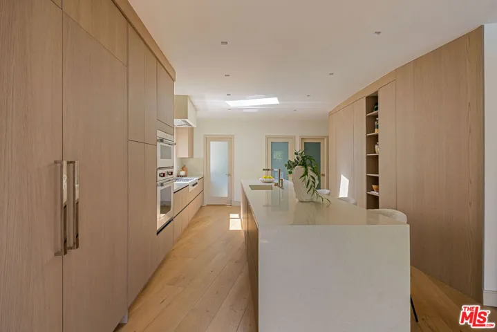 3084 Franklin Canyon Drive, Beverly Hills, California 90210