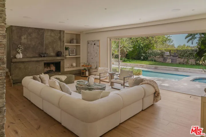 3084 Franklin Canyon Drive, Beverly Hills, California 90210