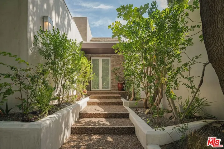 3084 Franklin Canyon Drive, Beverly Hills, California 90210