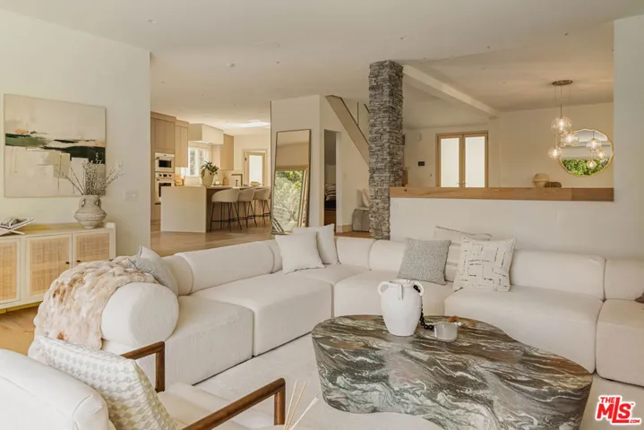 3084 Franklin Canyon Drive, Beverly Hills, California 90210