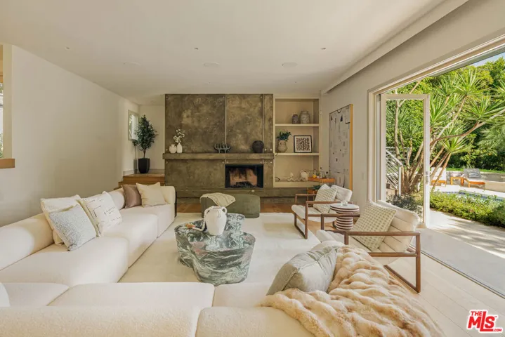 3084 Franklin Canyon Drive, Beverly Hills, California 90210