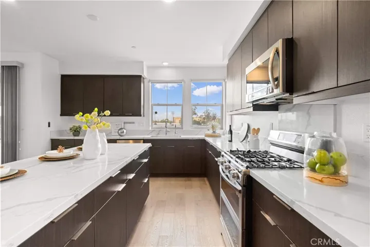 Kitchen - Main Floor