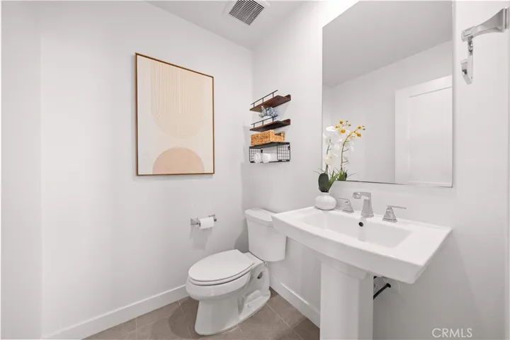 Powder Room - Main Floor