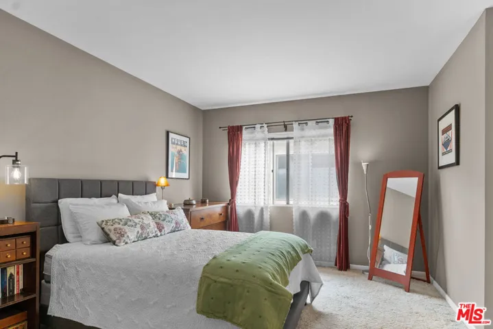 1828 Barry Avenue 4, Los Angeles, California 90025
