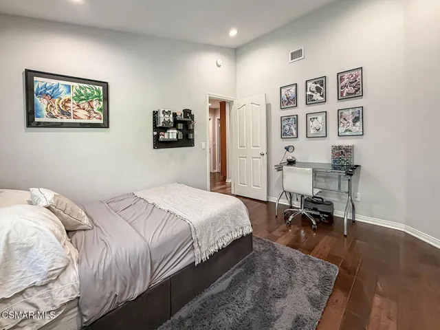 hBedroom1-2