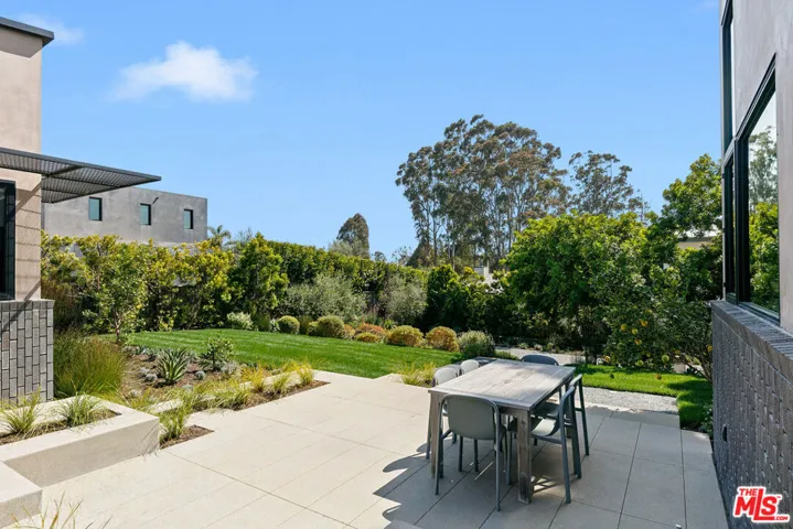 6565 Dume Drive, Malibu, California 90265