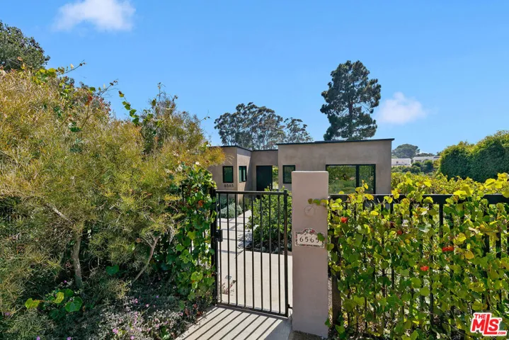 6565 Dume Drive, Malibu, California 90265