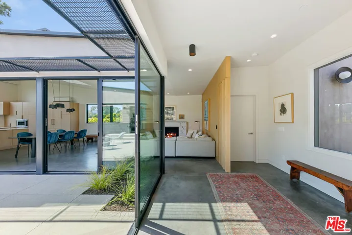 6565 Dume Drive, Malibu, California 90265