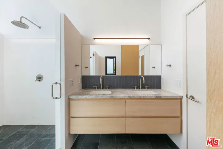 6565 Dume Drive, Malibu, California 90265