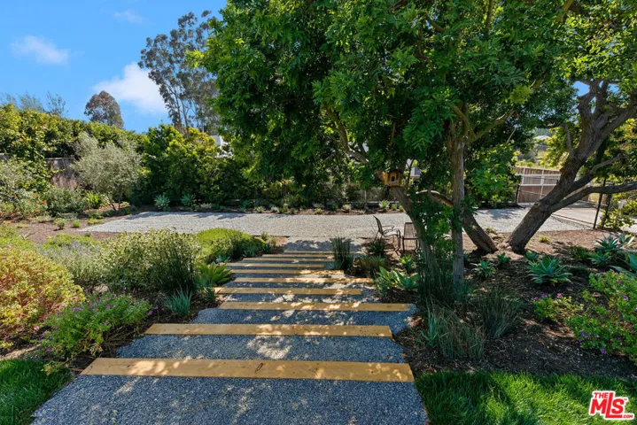 6565 Dume Drive, Malibu, California 90265