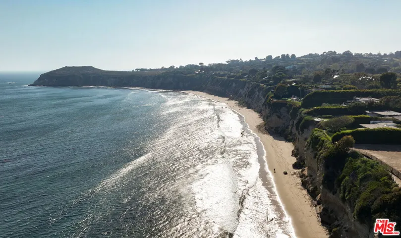 6565 Dume Drive, Malibu, California 90265