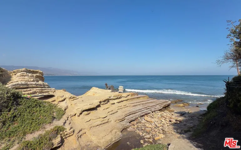 6565 Dume Drive, Malibu, California 90265