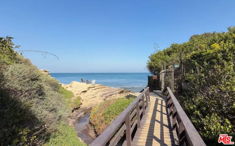 6565 Dume Drive, Malibu, California 90265