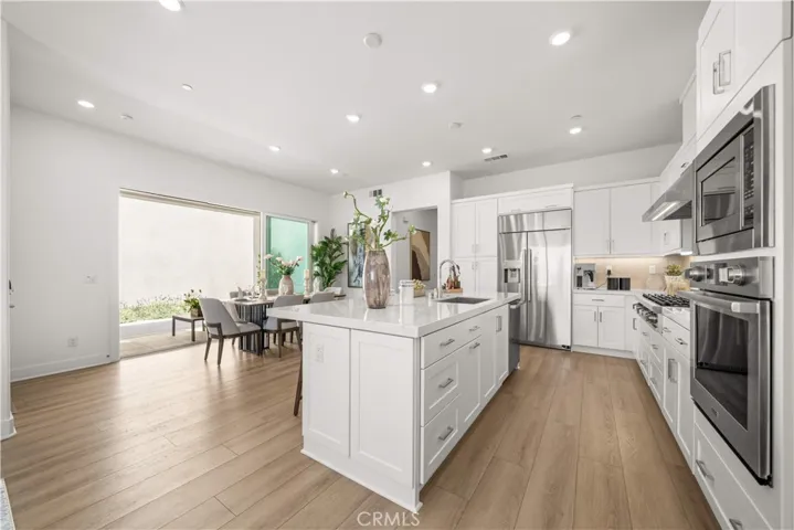 608 Chinon, Irvine, California 92618